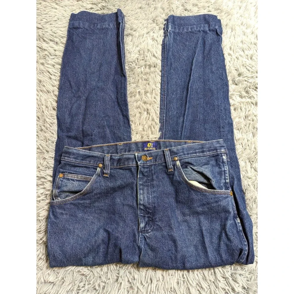 Wrangler Denim Blue Jeans Adult Size 35x32  Regular Fit Cowboy 47MWZ Mens Cotton